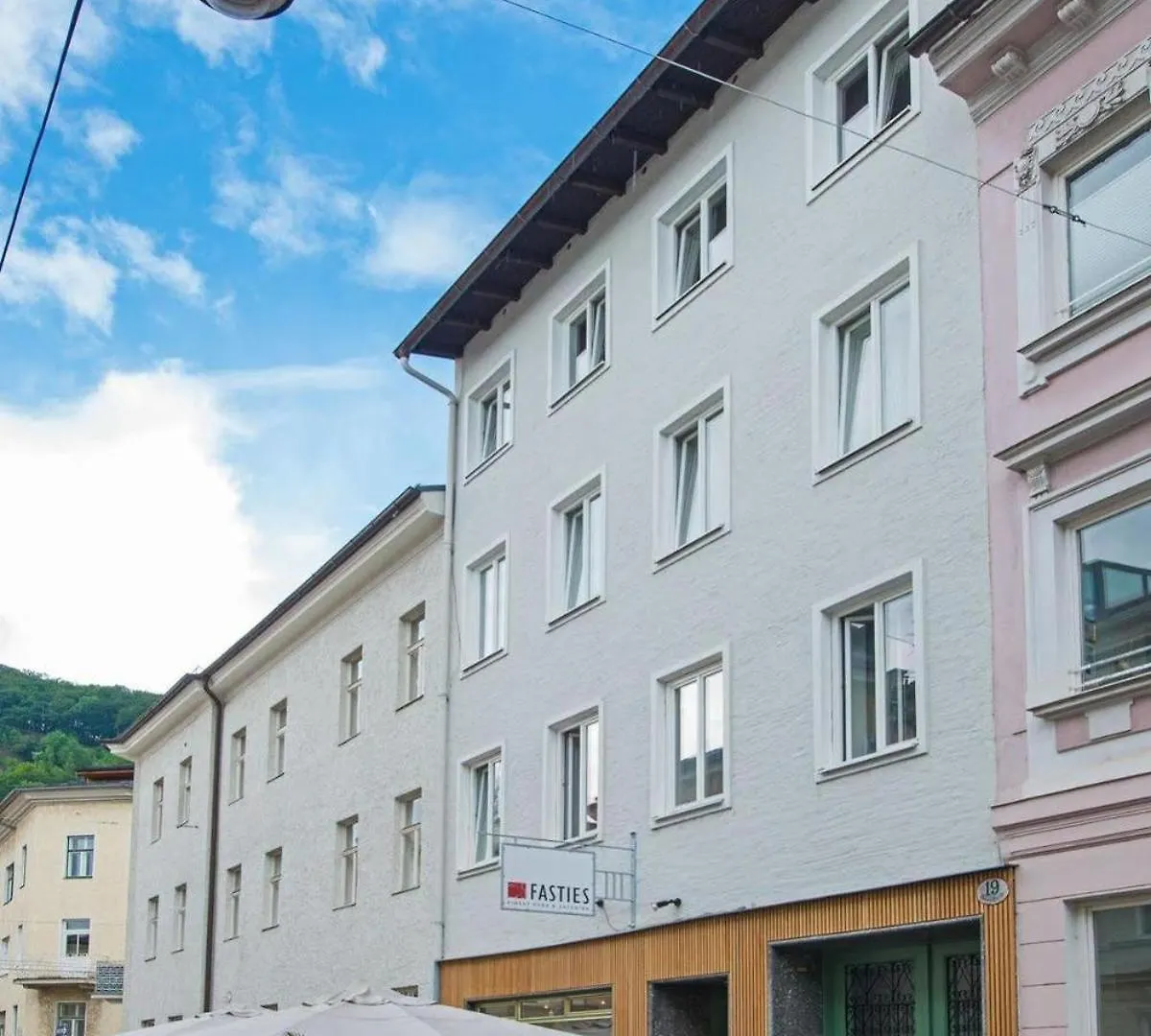Salzburg Topside Apartments contacts